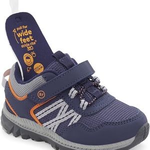 Stride rite 360 boys Artin 3.0 sneaker